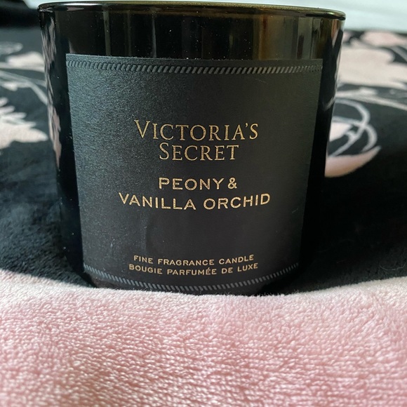 Victoria's Secret Other - VS Peony & Vanilla Orchid 14.5oz Candle